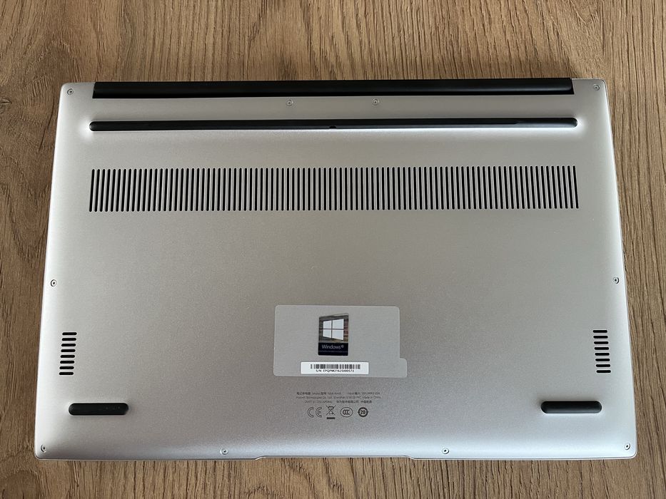 Laptop 14" Huawei MateBook D 14 (i3 8GB RAM 256GB SSD)