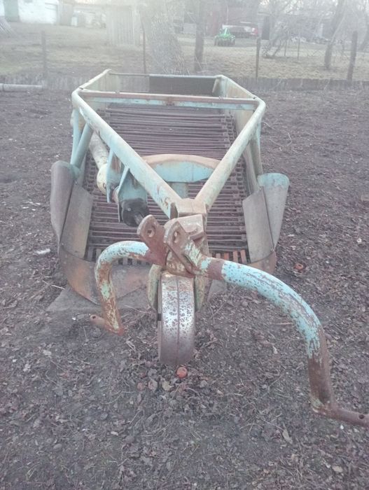 Картоплекопалка 2- рядна польська Z609