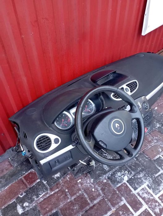 Панель Панель передняя салона , торпеда Renault Clio 3
