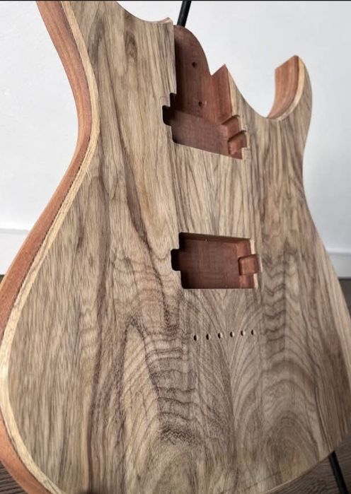 Korpus body gitary 6 strunowej sapele gryf