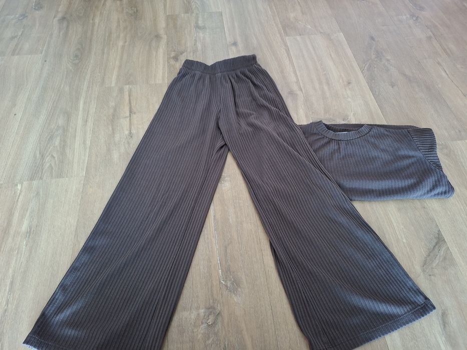 Zara komplet Dziewczynka r. 134