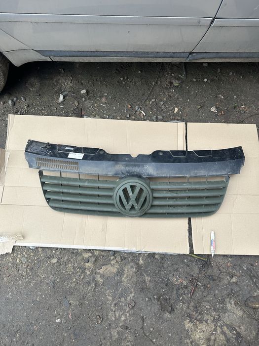 Решетка разиатора фольцваген т5 volkswagen t5
