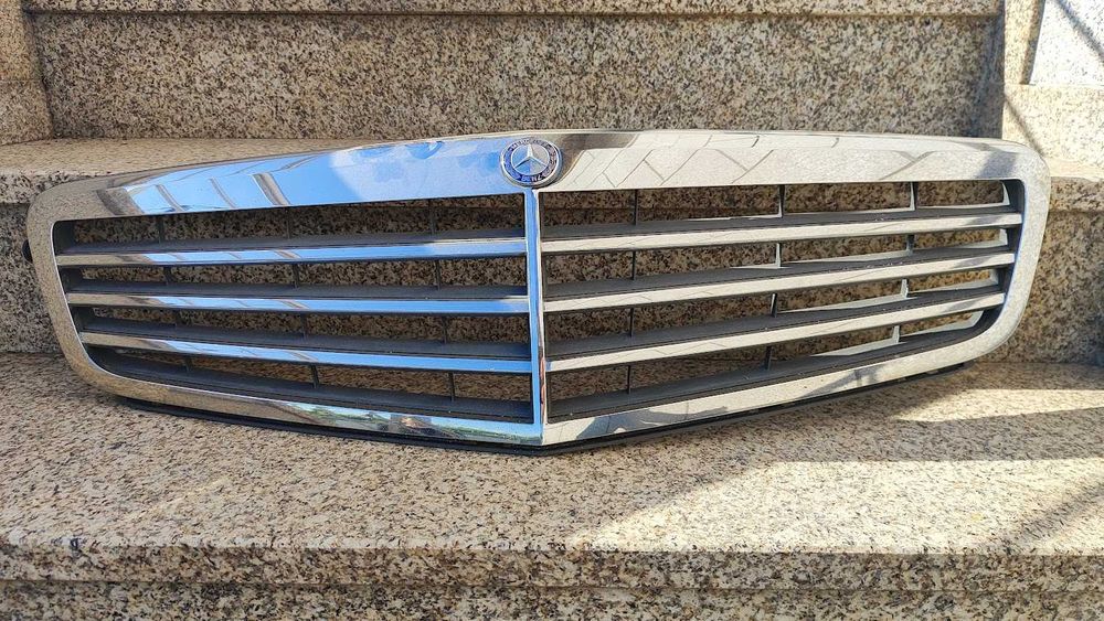 Grelha Mercedes-Benz Classe C (W204)