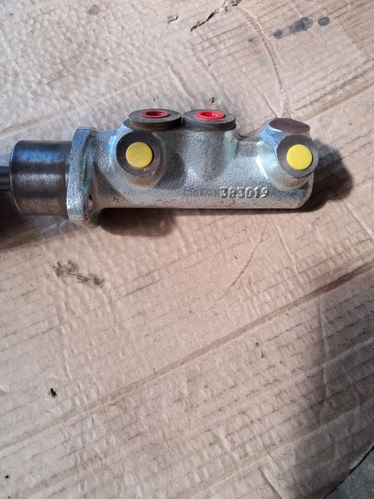 Bomba travoes fiat