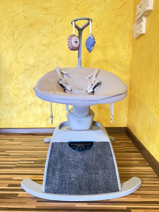 Заколисуючий центр Chicco