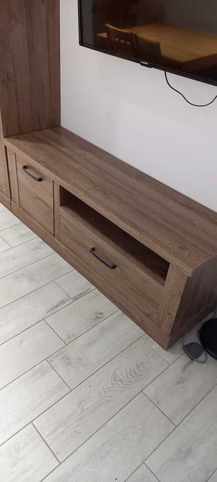 Sprzedam witrynę i szafkę rtv