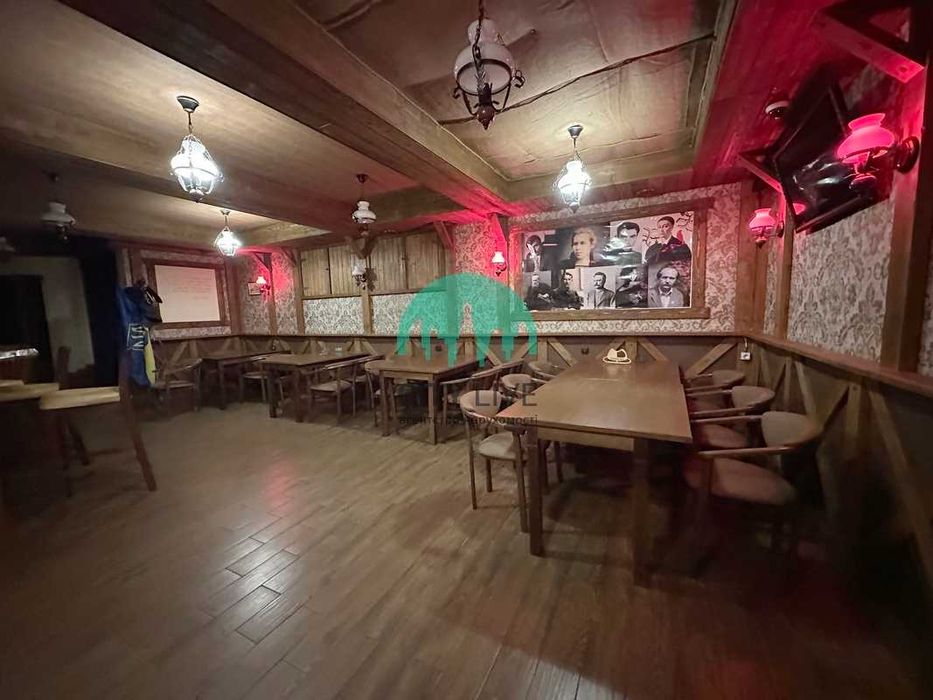 Продаж комерційного приміщення в центральній частині міста(60)