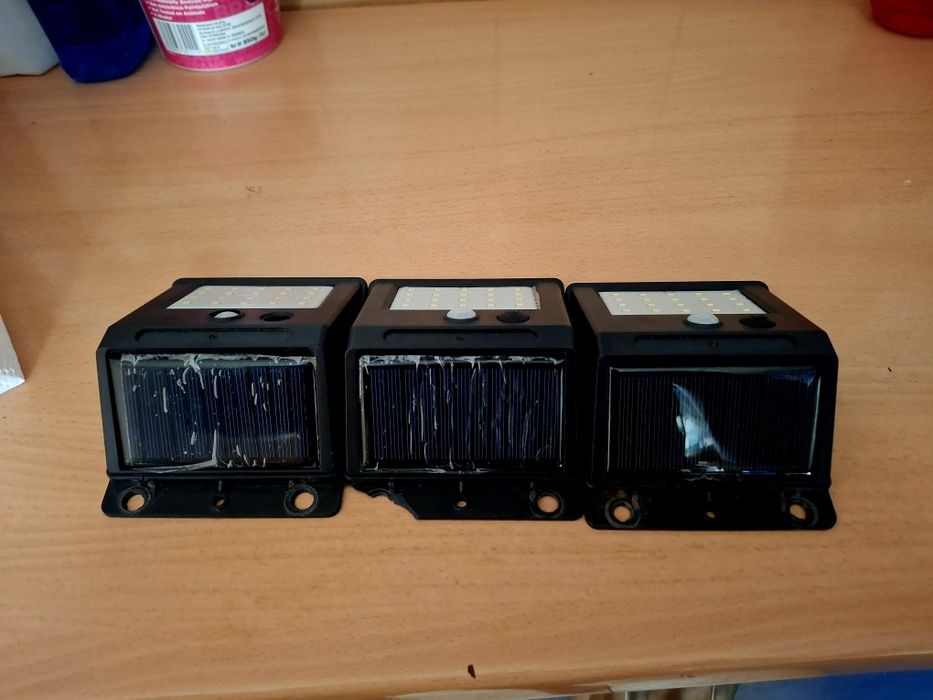 Світильник LED на сонячних батареях