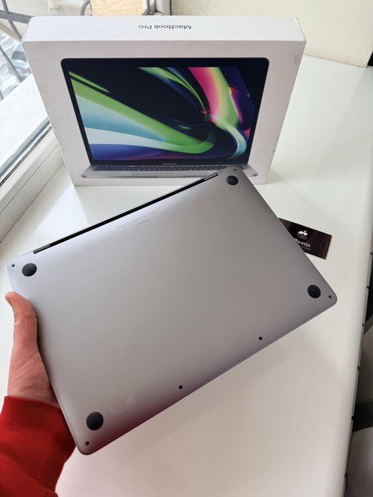 MacBook Pro 13” M1 (2020) | 8/512 | Оригінал | Гарний стан