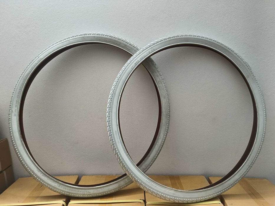 Opony Opona Biała CST  26 x 1,75 Nowe
