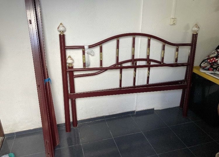 Cama metal 183x133 excelente estado
