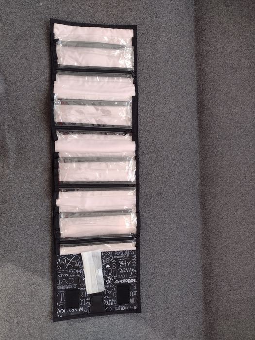 Kosmetyczka rozwijana Mary Kay