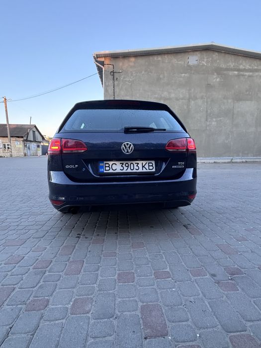 Volkswagen Golf VII