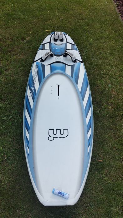 Deska windsurfing Mistral  Screamer 130.