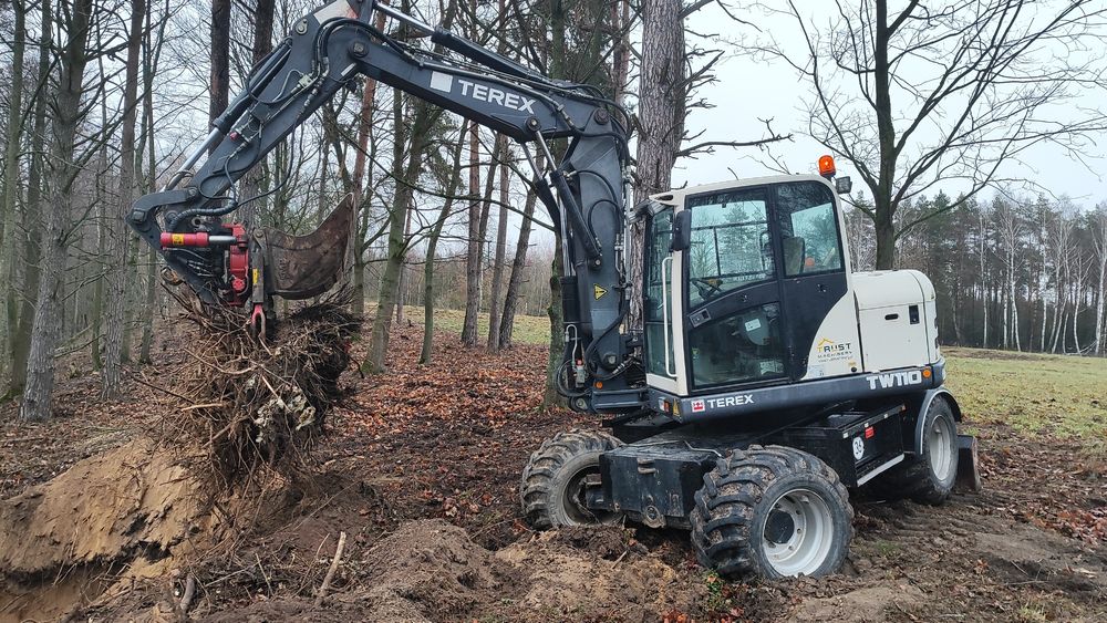 Usługi koparką kołową - roboty ziemne, wykopy, prace ziemne, niwelacje