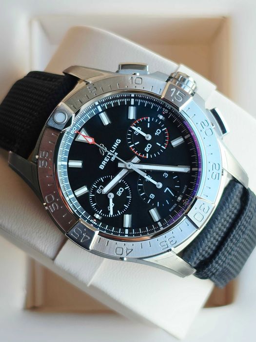 Breitling Avenger B01 Chronograph 42 - 2026r. / Gwar. do 2034r.