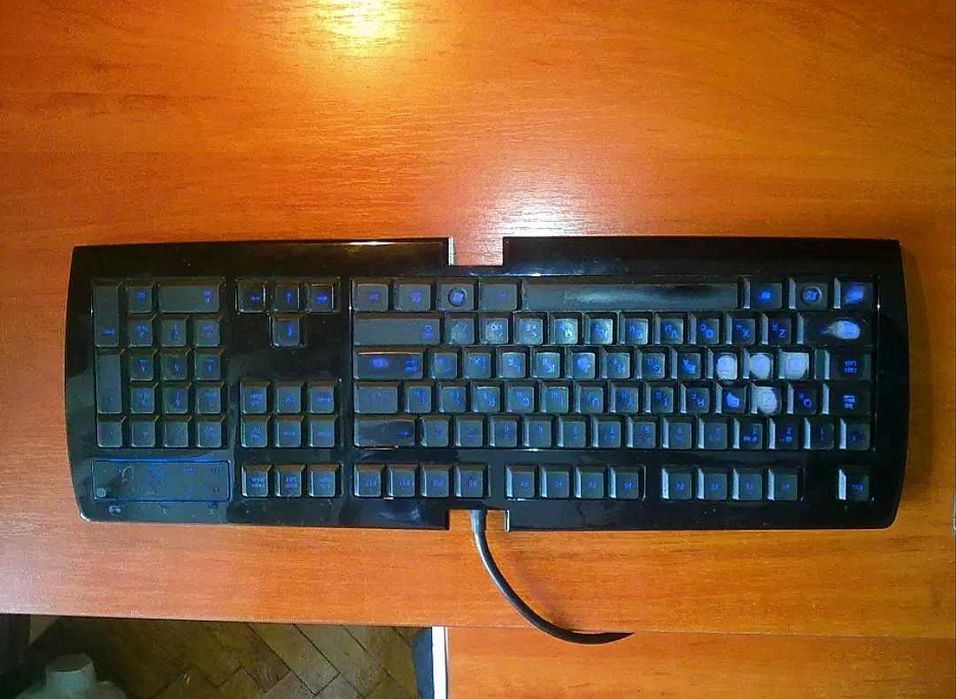 Продам RZ03-0018 Razer тарантулы Usb проводная игровая клавиатура