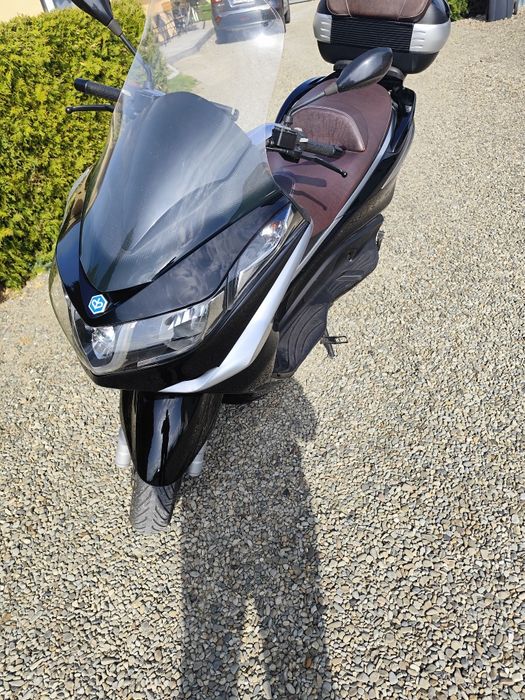 Piaggio x10 125cm3