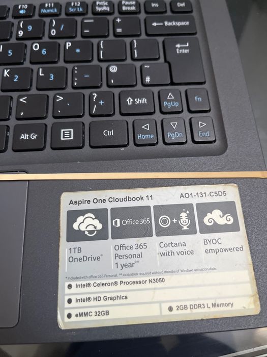 Computador pequeno Acer avariado