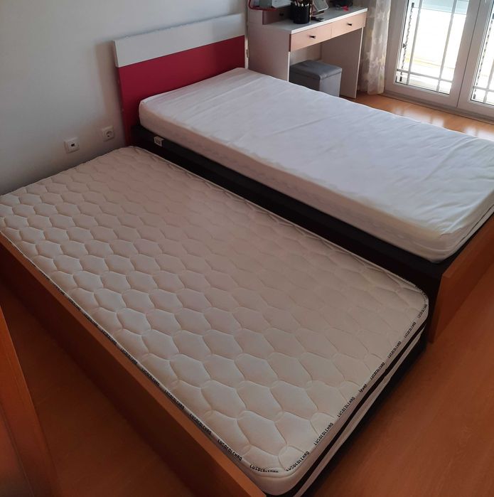 Mobila quarto individual com gavetão como nova
