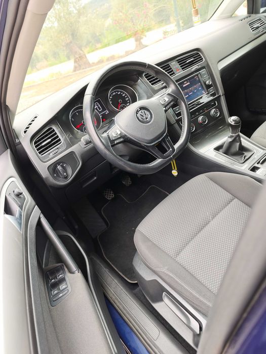 Volkswagen Golf VII