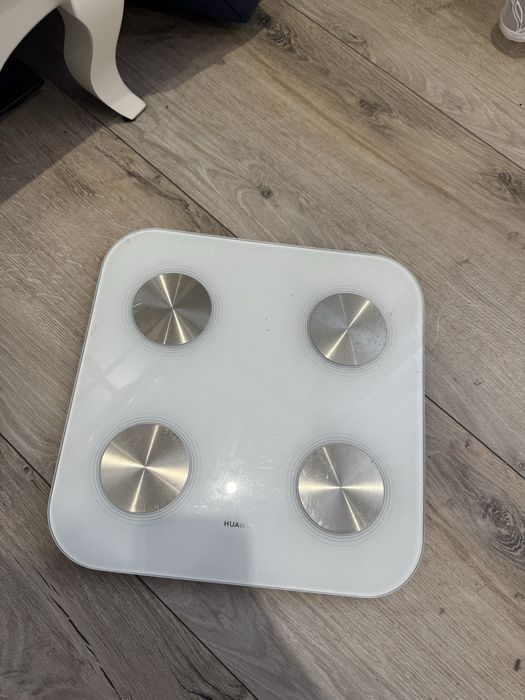 Смарт-ваги Huawei