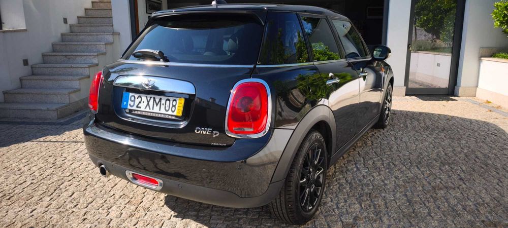 Mini One D 1.5 - 5 portas 152.000 km