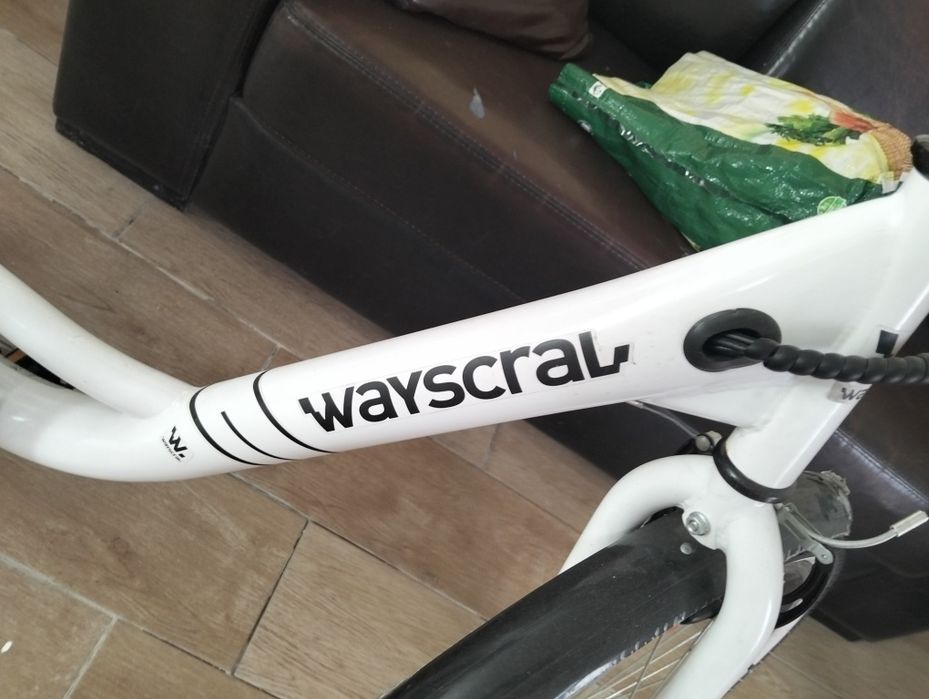 Vendo bicicleta elétrica semi nova isso é garantida