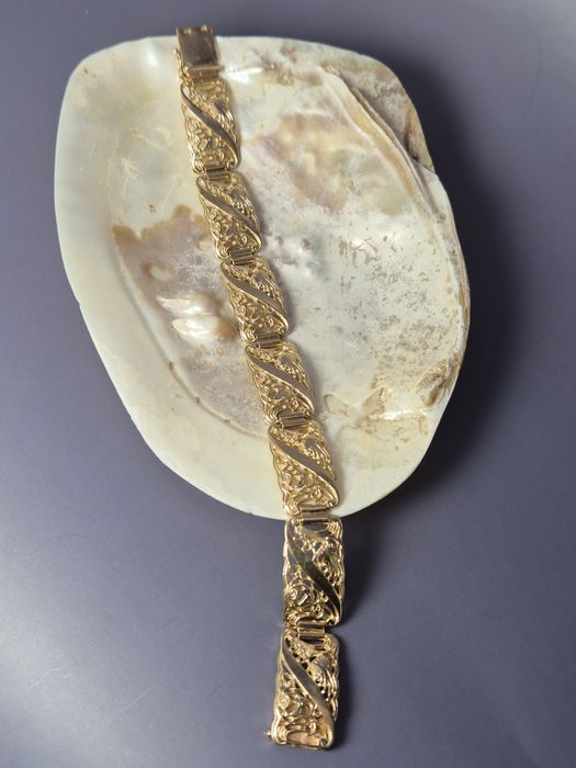 Złota bransoletka w stylu warmet vintage zdobiona ręcznie wykonana