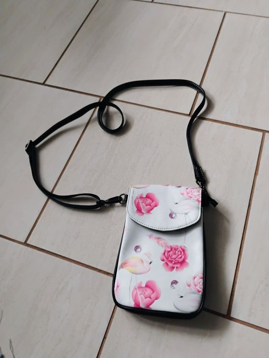 Torebka damska , saszetka na telefon .