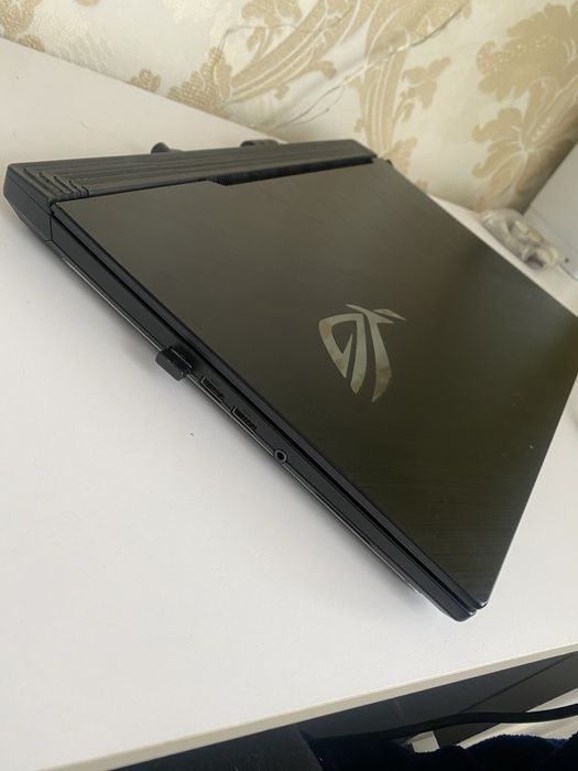 Asus Rog Strix G531GW. i7-9750Н/ Rtx 2070/ 1tb
