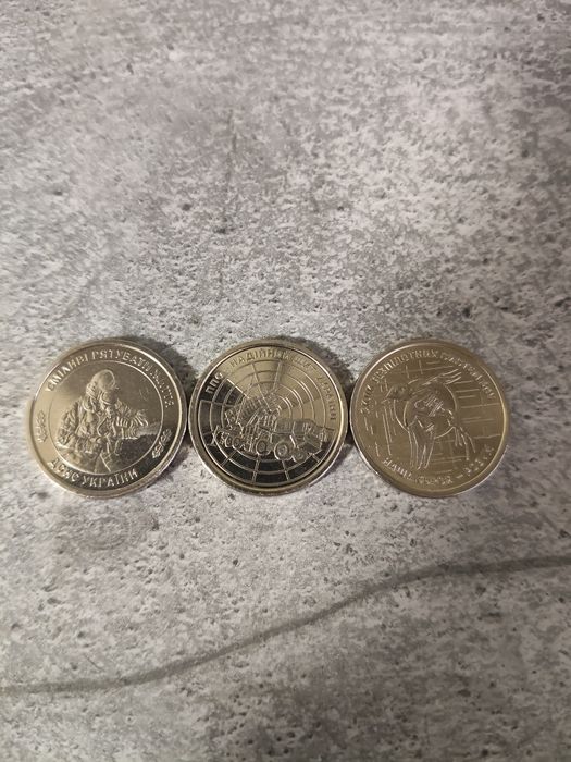 Монеты по 10 грн