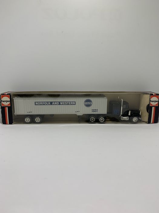 Kenworth Norfolk da Herpa escala H0 1/87