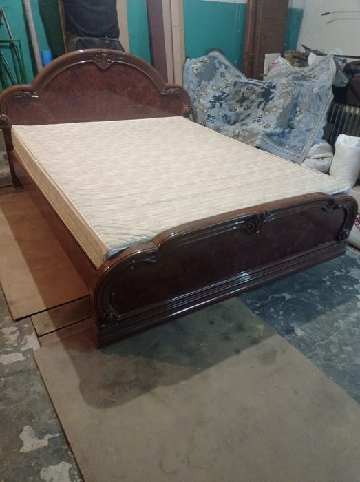 Ліжко двоспальне 205×180см