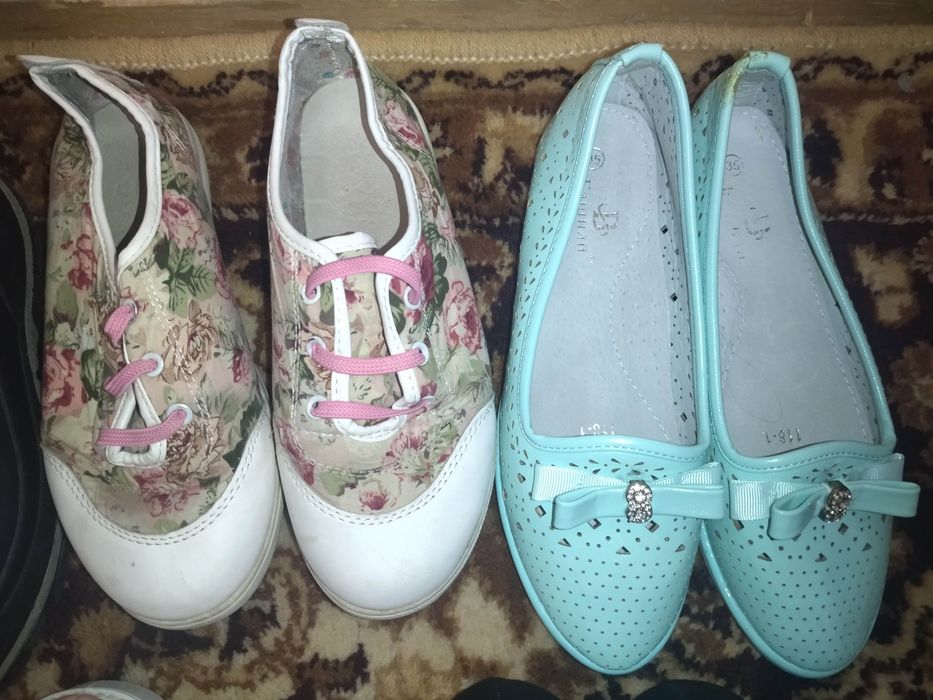 Віддам взуття на дівчинку