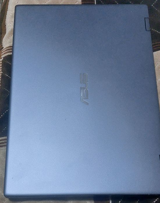 Asus VivoBook Flip 14