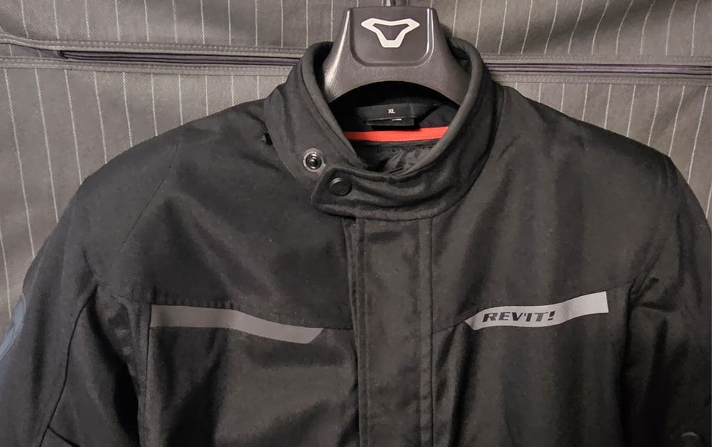 Casaco moto REVIT, com proteções