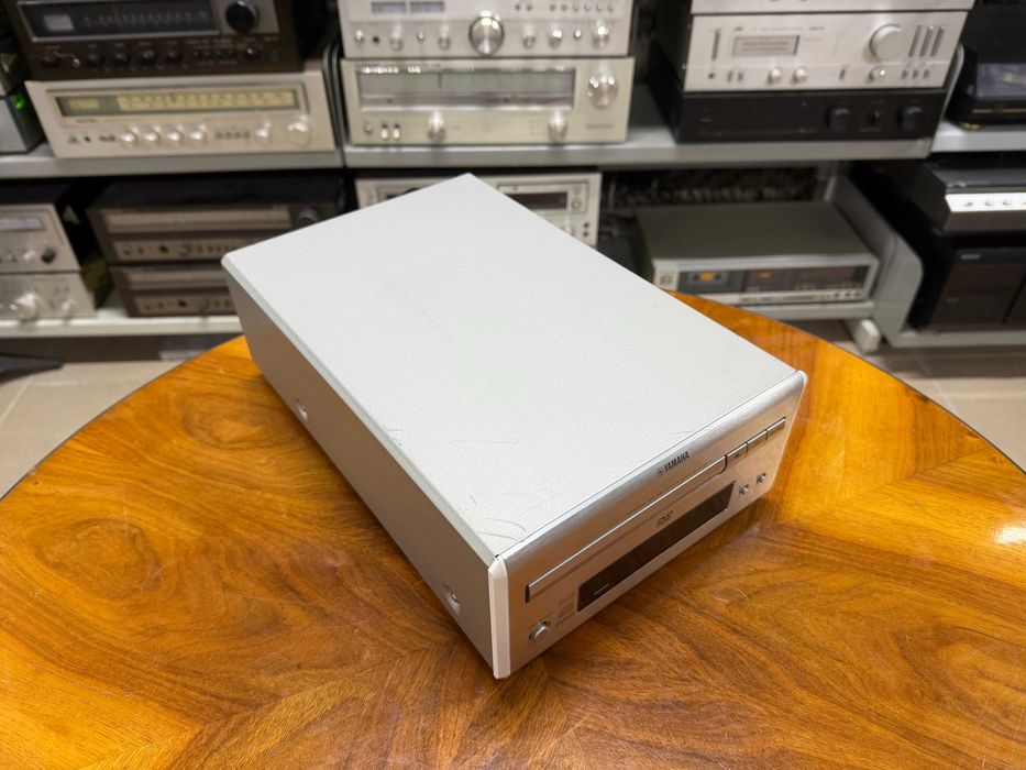 Odtwarzacz płyt CD/DVD Yamaha DVD-E810, Audio Room