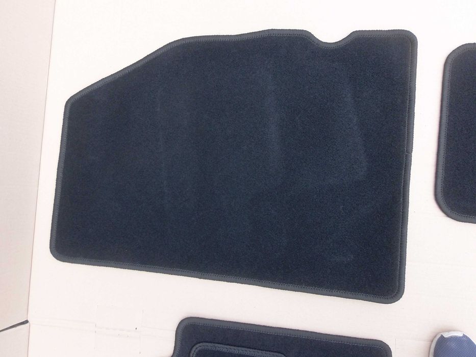 Dywaniki Welurowe RENAULT GRAND SCENIC 3 III Dopasowane 7 Osobowy