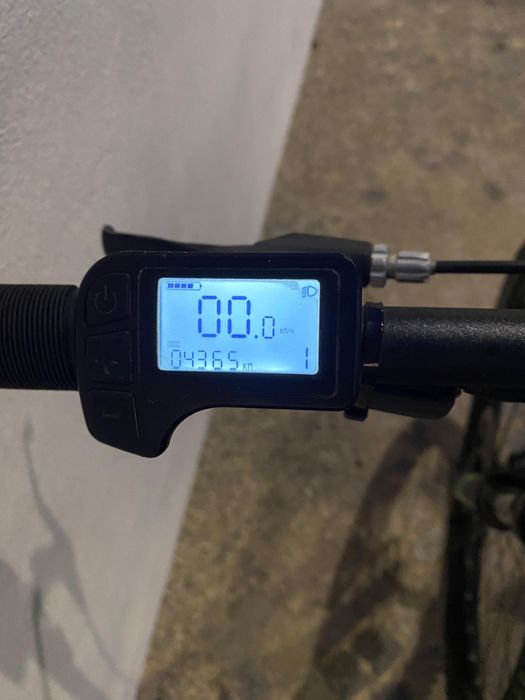 Bicicleta elétrica Modelo E-ST 100 27,5”