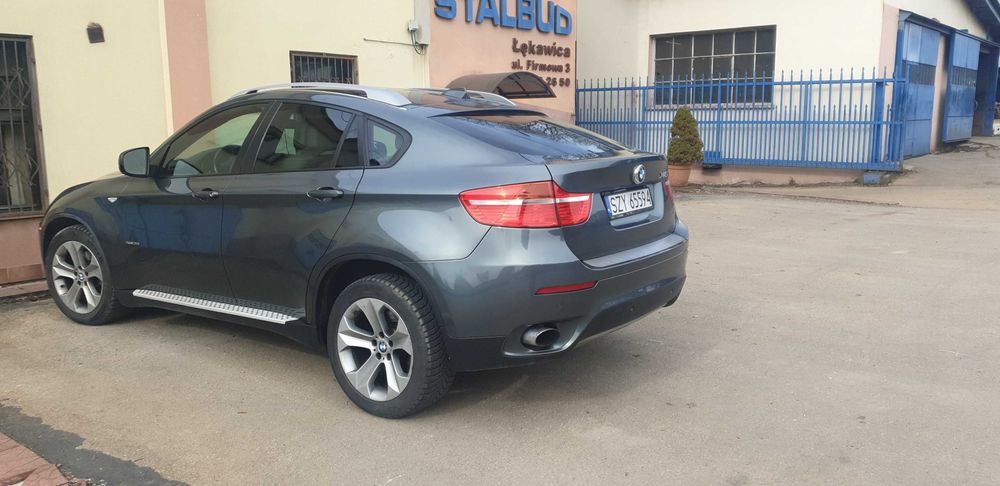 Samochód BMW X6, E71