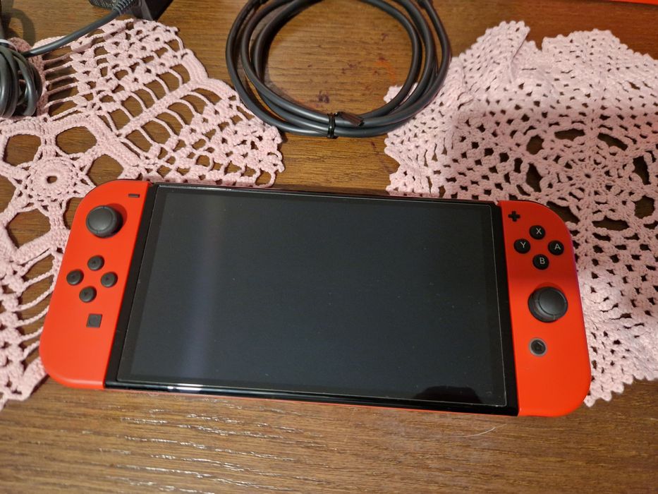 Nintedo Switch Oled Mario Edition