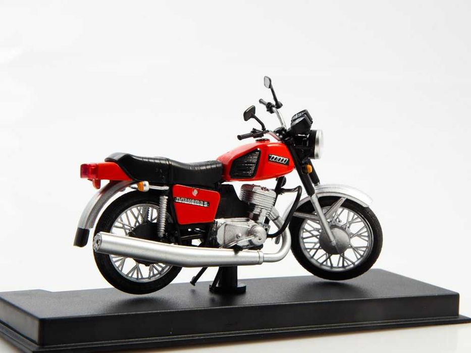 Журнал из серии Наши мотоциклы, №24 с моделью ИЖ-Планета 5 (1987)