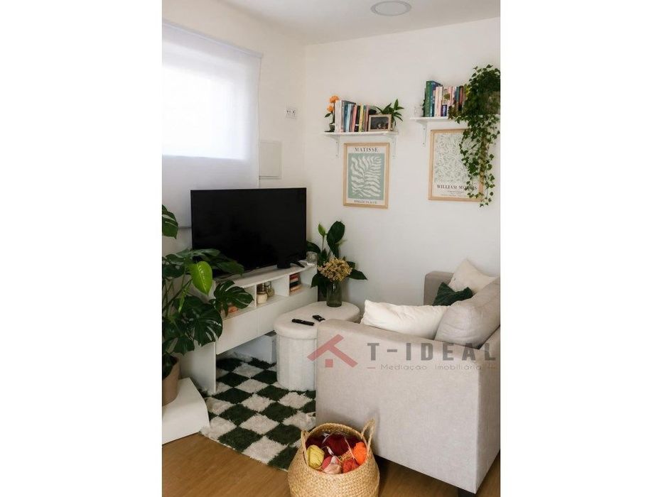 Moradia T3 Remodelada + T1 Independente no concelho da Lourinhã