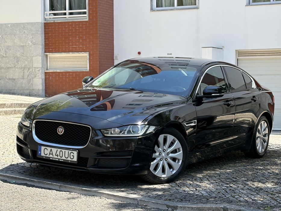 Jaguar XE 2.0 Diesel Automático | 163 cv | Apenas 115.000 km