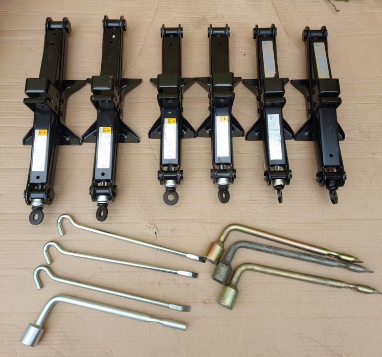 Домкрат Ключ Крюк Mazda 3,6 CX3 CX5 CX7 CX9