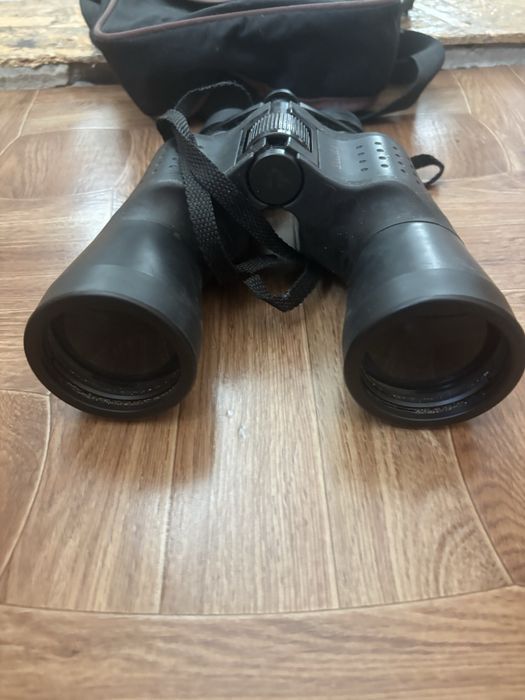 Бинокль Sakura в хорошем состоянии