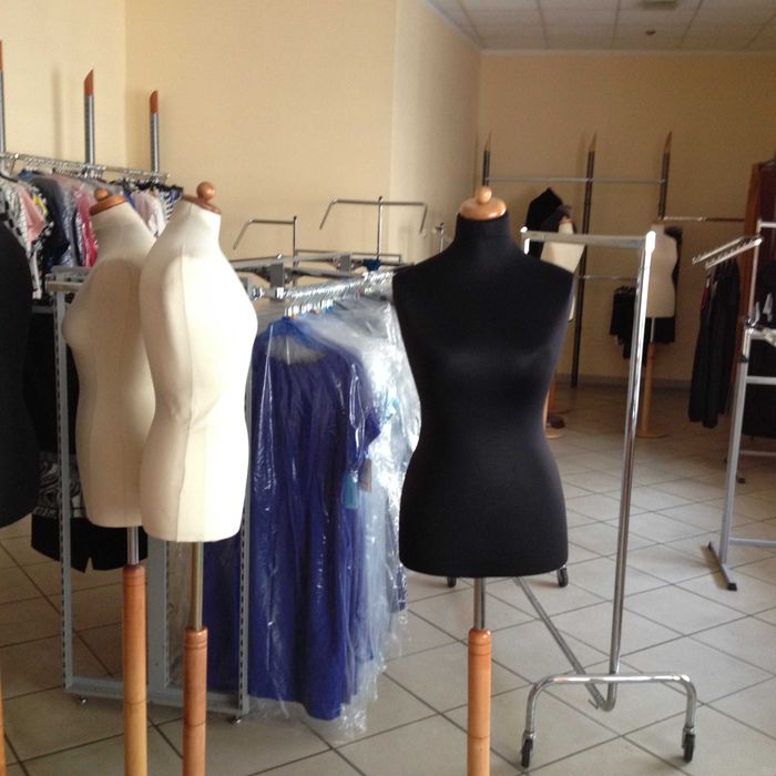 wyposażenie sklepu odzieżowego