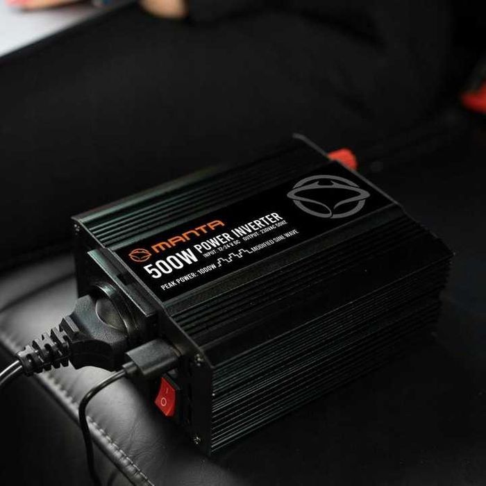 Inwerter napięcia samochodowy 500W 1000W 12V 24V z USB i latarką NOWA