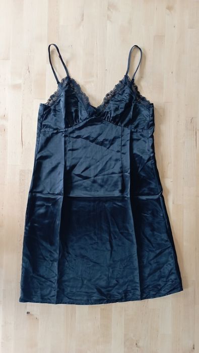 Czarna koszulka nocna H&M